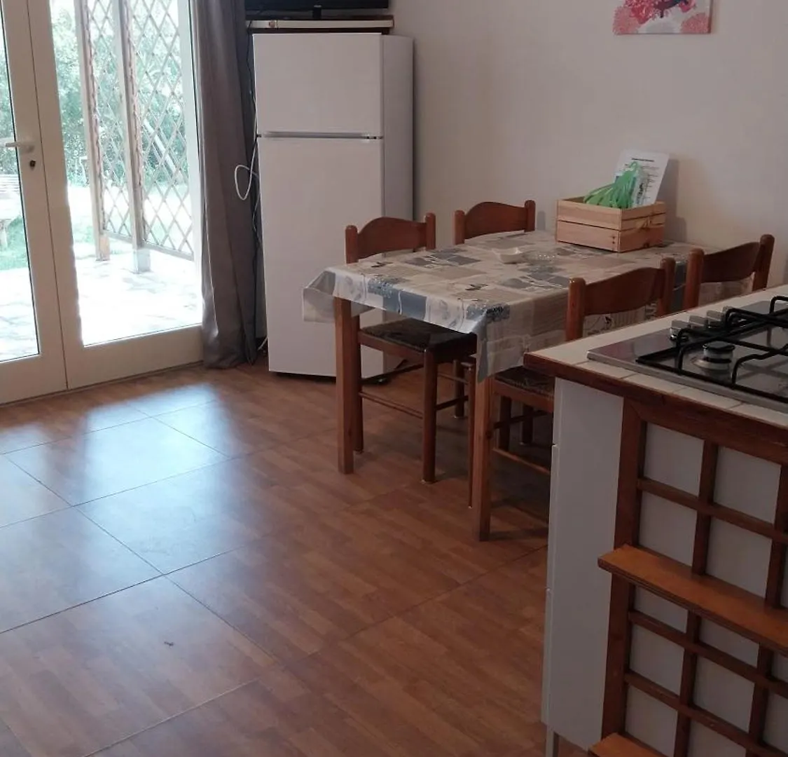 Apartment Appartamenti La Rosa Dei Venti Lacona Italy